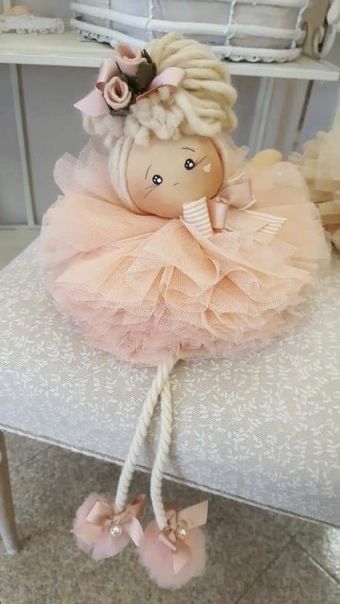 Dolls Handmade Diy, Yarn Dolls, Doll Diy Crafts, Fairy Crafts, Angel Crafts, Rag Dolls Handmade, Easter Decorations Vintage, Easter Decorations Christian, Sewing Dolls