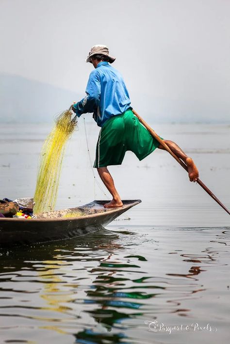 African Fisherman, Fisher Man, Fisherman Aesthetic, Inle Lake, Float Your Boat, Fishing Pictures, Retro Kids, Classic Yachts, Fishing