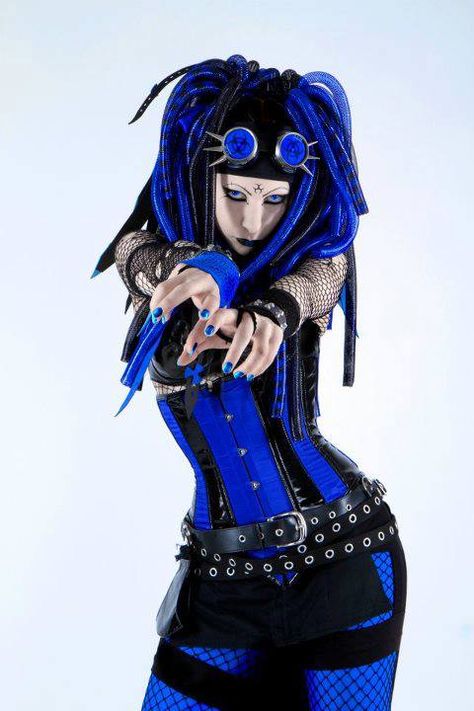 cobalt royal blue and black cyber goth / Nox Misery Cybergoth Outfits, Cybergoth Fashion, Chica Dark, Industrial Goth, Cybergoth Style, Gothic Mode, British Punk, Donnie Darko, Victorian Goth