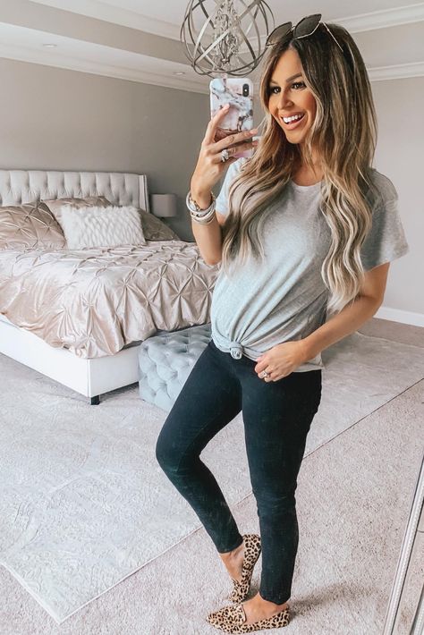 Cute Maternity Style, Hollie Woodward, Pregnacy Fashion, Summer Pregnancy Outfits, Prego Outfits, Fall Maternity Outfits, Casual Maternity Outfits, Maternity Clothes Summer, Trendy Maternity Outfits