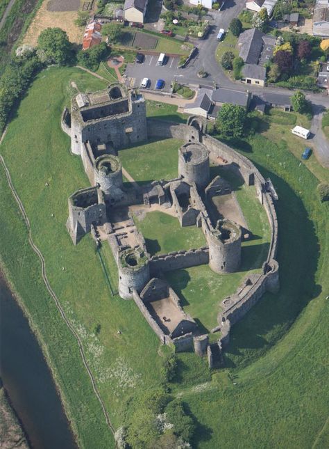 Medieval Castles, Fortification Architecture, Early Medieval Castle, Castle Reconstruction, Kidwelly Castle, Kilchurn Castle, Cawdor Castle, Norman Castle, Welsh Castles