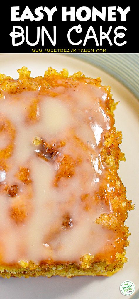 Honey Bun Cake Deep Fried Honey Buns, Iced Honey Buns Recipe, Honey Bun Brownies Recipe, Sweet Potatoe Honey Bun Cake, Sweet Potato Honey Bun Cake Recipe, Honey Bun Pound Cake, Honey Buns Homemade, Honey Bun Cake With Box Cake, Sweet Potato Honey Bun Cake