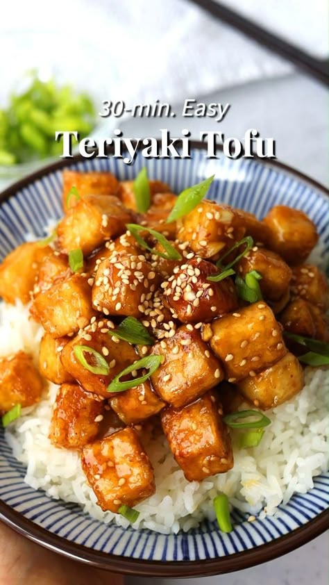 Sweet & Sticky Teriyaki Tofu Tofu Recipes Teriyaki, Teriyaki Sauce Meals, How To Make Fried Tofu, Recipes With Tofu Healthy, Tofu Firm Recipes, Tofu Video Recipes, Healthy Recipes Tofu, Asian Meal Recipes, Dishes With Tofu