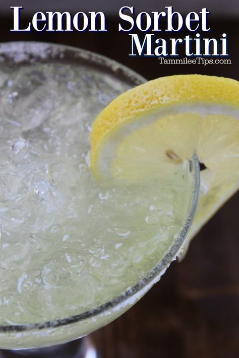 Boozy Lemonade, Lemon Drop Martini, Lemonade Cocktail, Lemon Sorbet, Martini Recipe, Refreshing Drinks Recipes, Autumn Recipes, Delicious Drink Recipes, Drinks Alcohol