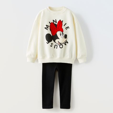 Fall Chic Outfits, Sweatshirt And Leggings, Zara Fall, Minnie Mouse Sweatshirt, Sweater Bags, Disney Print, Mickey Mouse Sweatshirt, Leggings Set, Sweatshirt Set