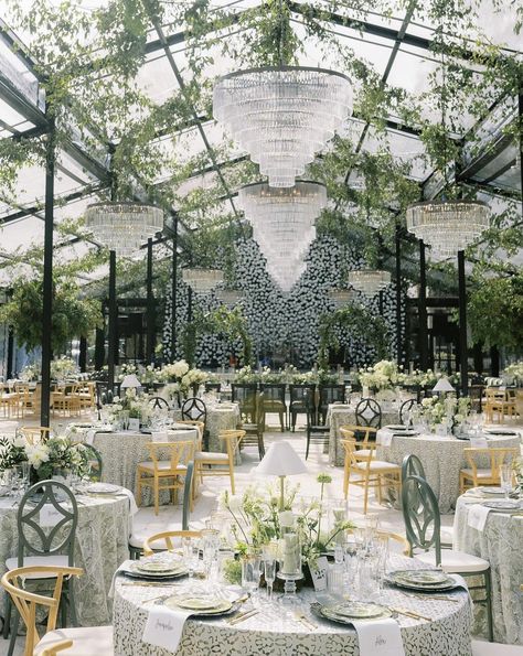 7 stunning glasshouse weddings you need to see Dance Floor Decal, Event Venue Design, Glass House Wedding, Earth Tone Wedding, Bar Cake, Elegant Wedding Themes, Wedding Ceiling, Floral Arch Wedding, Events Place