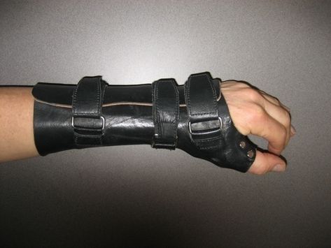 Harness Reference, Brace Ideas, Orthotics And Prosthetics, Thumb Brace, Leather Braces, Metal Outfit, Leather Bracers, Leg Braces, Wrist Brace