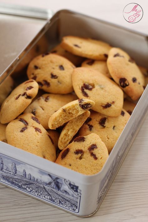 Zaeti ou Zaletti (biscuits typiques de Venise) aux raisins secs Biscuits Secs, Biscuit Cookies, Monster Cookies, Raisin, Biscuits, Cereal, Food And Drink, Dessert