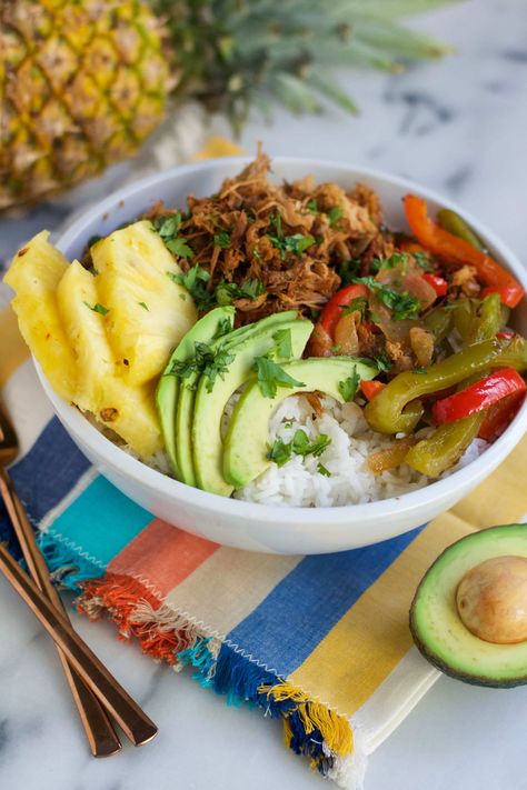 Crock Pot Pineapple Pork Burrito Bowl - A Dash of Megnut Pork Burrito Bowl, Pulled Pork Burritos, Pork Burritos, Burrito Bowl Recipe, Pork Meals, Burrito Bowls Recipe, Pineapple Pork, Burrito Bowls, Egg Free Recipes