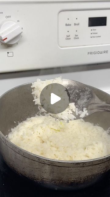 Haitian White Rice, Rice To Water Ratio, Haitian Food Recipes, Caribbean Recipes, April 19, White Rice, Drink Recipes, Easy Meals, Rice