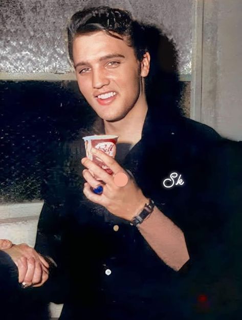 Elvis Presley The King Forever | With this beautiful Elvis smile, we will have a beautiful day | Facebook