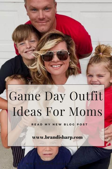 Game Day Outfit Ideas For Moms And Families. We go to all kinds of sporting events and I just wanted to share with you my go to outfits for game days! I have a jacket I love that is so stylish its perfect for game days look at pictures here! Team Spirit Ideas Outfit, Cute Outfits For Football Game, Sunday Football Outfit Women, Volleyball Game Outfit Mom, All Black Game Day Outfit, Sec Football Game Day Outfit Cold, Mom Baseball Game Outfit, Outfit For Sporting Event Games, Mom Sport Outfit