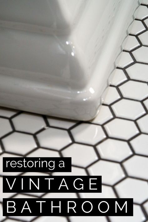 Classic Black And White Bathroom, Vintage Black And White Bathroom, Black And White Vintage Bathroom, Vintage Bathroom Floor, Black And White Bathroom Floor, Historic Bathroom, Black And White Tiles Bathroom, Vintage Bathroom Tile, Black And White Bathroom