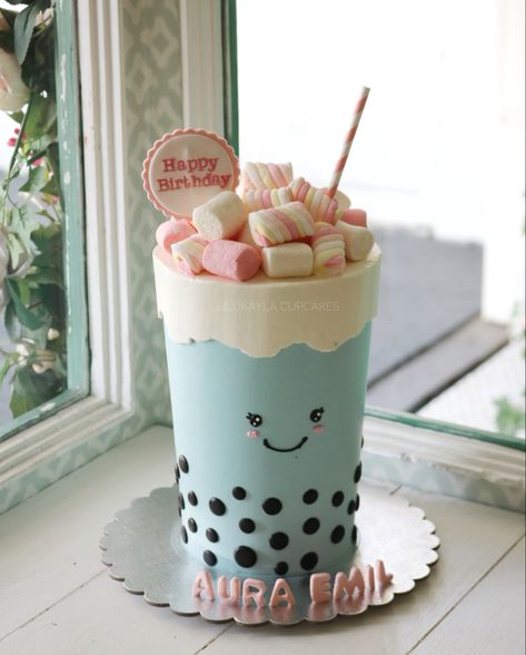 Boba Tea Cake Ideas, Bubble Tea Cake Design, Boba Tea Cupcakes, Boba Party Ideas, Boba Cake Birthday, Boba Birthday Cake, Boba Tea Birthday Party, Boba Birthday Party, Bubble Tea Cake