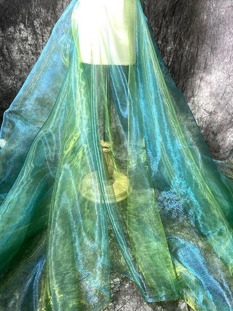 Hey, I found this really awesome Etsy listing at https://www.etsy.com/ie/listing/914797016/1-yard-iridescent-holographic-gauze Lace Wedding Decor, Iridescent Organza, Holographic Fabric, Iridescent Fabric, Ombre Fabric, Green Magic, Costura Diy, Embroidered Lace Fabric, Shiny Fabric