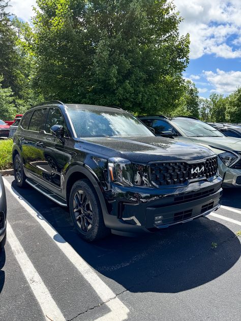 Unleash unparalleled comfort and capability with this 2024 Kia Telluride SX Prestige X-Pro 🖤 (Stock#K40624)   #HealeyBrothers #HudsonValley #HVNY #kia #kiatelluride #telluride Kia Telluride 2024, Board Collage, Chevrolet Dealership, Kia Telluride, New Hampton, Hudson Valley Ny, Car Goals, Car Ideas, Chrysler Dodge Jeep