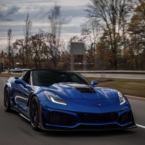 Blue Corvette Aesthetic, C7 Zr1 Corvette, Corvette C7 Zr1, Zr1 Corvette, C7 Zr1, Chevrolet Wallpaper, Blue Corvette, Corvette C8 Stingray, Chevrolet Corvette Zr1