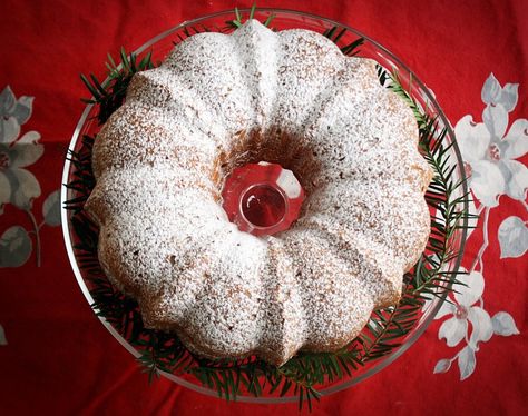 Cherry Nut Cake Recipe, Cherry Nut Cake Old Fashioned, Pecan Fruit Cake Recipe, Cherry Nut Cake, England Recipes, Italian Christmas Cake, Easy Bakes, Nut Cake, Loaf Cakes