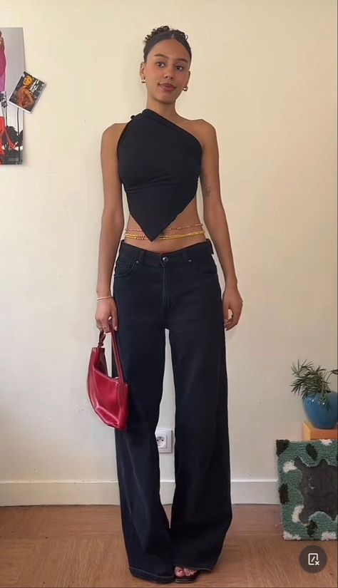 R&b Style Fashion, Florida Night Out Outfit, Flare Outfit Pants, R B Aesthetic Outfit, Simple Bar Outfit Night, Black Out Outfits, Grunge Going Out Outfits, Trendy Club Outfits, R B Outfit