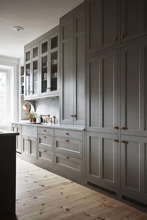 Tall Kitchen Cabinets, Contemporary Kitchen Cabinets, Countertop Cabinet, Tall Kitchen, White Tile Backsplash, Devol Kitchens, Gray And White Kitchen, Shaker Style Kitchens, White Kitchen Design