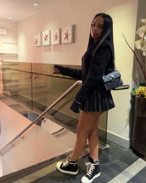 Rick Owen’s Outfit Black Women, Rick Owen’s Outfit, Rick Owen Outfits, Rick Owen Outfit, Black Skirt Outfits, Dressy Casual Outfits, Cute Birthday Outfits, Swag Girl Style, Fits Clothes