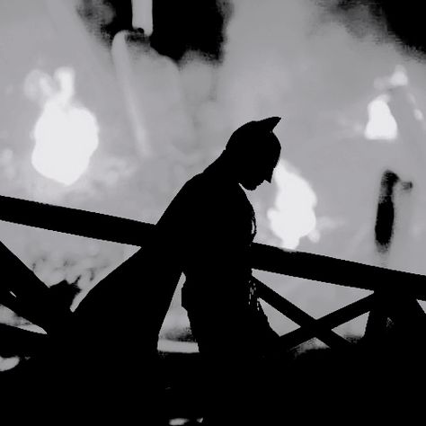 Spiderman Grey Aesthetic, Dc Aesthetic Dc Comics, The Dark Knight Trilogy, I Am Batman, Batman Wallpaper, Im Batman, Dc Movies, The Batman, Detective Comics