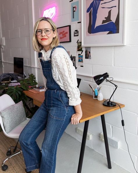 How to Organise Desk Ideas: The Frugality Organise Desk, Alexandra Stedman, Alex Stedman, The Frugality, Relationship With Money, Look Jean, Outfits Dressy, Winter Typ, My Relationship