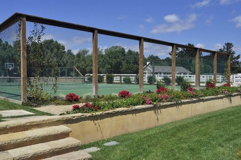 Tennis Court Backyard, Tennis Court Design, Backyard Sports, Private Tennis Court, Australia House, Home Bunch, Country House Design, Spring Outdoor, Sport Court