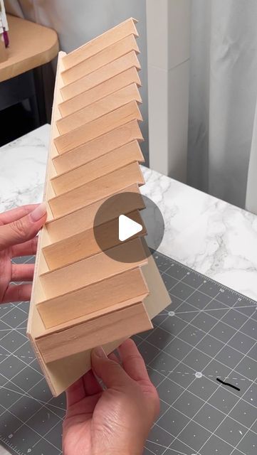 Cath on Instagram: "Simple staircase from jumbo popsicle sticks. My tried and true method to get an easy, but beautiful staircase for any 1:12 scale setting 🙌" Popsicle Stick Barbie Furniture, Simple Staircase, Dollhouse Staircase, Popsicle Stick Houses, Barbie Furniture, Popsicle Sticks, Miniature Furniture, Tried And True, May 21