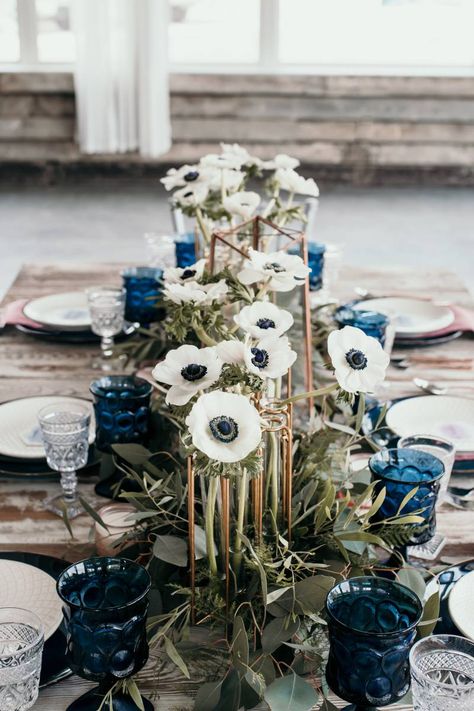 Moody Blue Wedding Flowers, Wedding Decor Dark Blue, Indigo Blue Wedding Theme, Flower Less Wedding, White And Jewel Tone Wedding, Indie Blue Wedding, Blue Winter Wedding Centerpieces, Blue Moody Wedding, Wedding Navy Blue Color Schemes