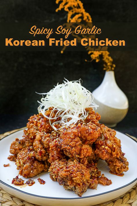 Taiwanese Fried Chicken Recipe, Korean Fried Chicken Recipe, Garlic Fried Chicken, Fried Chicken Restaurant, Seonkyoung Longest, Fried Chicken Recipe, Chicken Recipes Video, Korean Fried Chicken, Korean Dishes