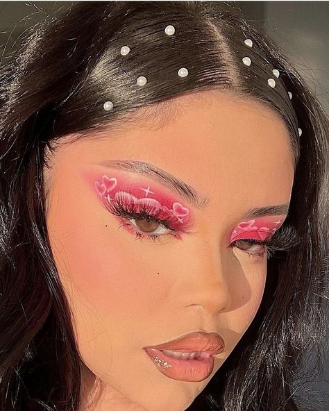 Makeup Ideas With Pearls, Pearl Makeup Look, Valentine's Makeup Looks, Cherry Makeup Look, Makeup With Pearls, Valentine Makeup Looks, Heart Makeup Look, Eye Art Makeup, Makeup Looks Pink