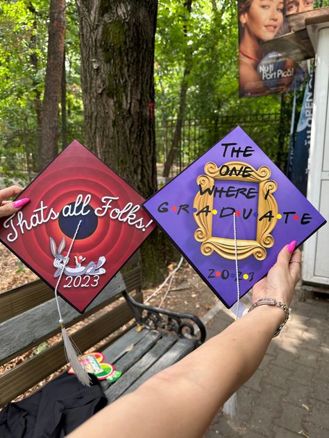 Friends graduation caps Scary Movie Graduation Cap, The One Where I Graduate Cap, That’s All Folks Graduation Cap, Red Graduation Cap Decoration, Thank U Next Graduation Cap, Glee Graduation Cap Ideas, Cool Grad Cap Ideas, Funny College Graduation Caps, Graduation Hat Decor