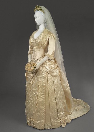 Wedding dress, silk satin trimmed with false pearls and silk chiffon, c. 1888, French. 1880s Fashion, 1800s Fashion, Bustle Dress, Victorian Wedding, Philadelphia Museum Of Art, Antique Wedding, Wedding Gowns Vintage, Antique Dress, Satin Wedding Dress