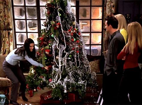 Friends Christmas Episode, Monica And Chandler, Christmas Episodes, The Routine, Kate Bishop, About Christmas, Friend Christmas, Friends Tv Show, Friends Tv