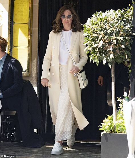 Trinny Woodall 2022, Coat And Skirt, Coat Styling, Trinny Woodall, Cream Coat, 2022 Style, Longline Coat, Crisp White Shirt, Latest Hairstyles