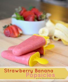 Strawberry Banana Popsicles: Ingredients 1 pound strawberries, washed and stems removed 1 large ripe banana 1/2 cup vanilla yogurt 1/2 cup milk sugar to taste, optional Strawberry Banana Popsicles, Banana Popsicle Recipes, Banana Popsicles, Homemade Popsicles, Cold Treats, Popsicle Recipes, Summer Snacks, Strawberry Banana, Summer Treats