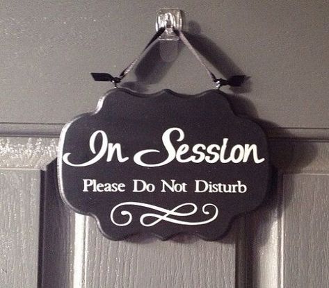 Please Do Not Disturb Sign, Pedicure Room, In Session Sign, Wax Room, Spa Room Ideas, Dream Spa, Massage Room Decor, Waxing Room, Do Not Disturb Sign