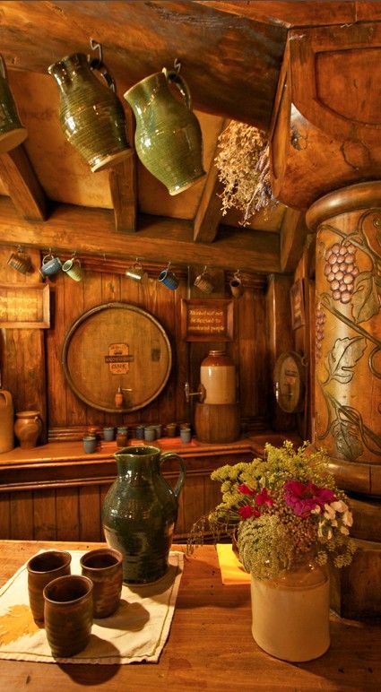 The Green Dragon Inn in Hobbiton near  Matamata, New Zealand • original source not found Pub Architecture, Irish Pub Interior, Weird Homes, Taverna Medieval, Green Dragon Inn, Casa Do Hobbit, Pub Interior Design, Futurist Architecture, Hobbit Houses