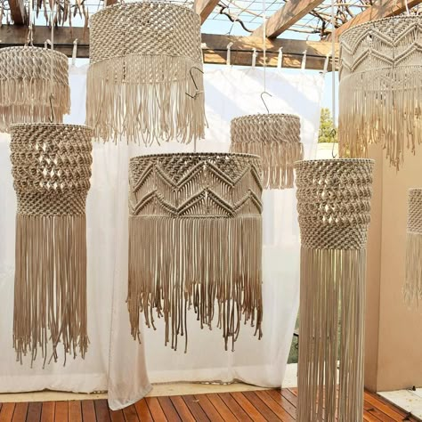 Macrame Light, Macrame Chandelier, Macrame Lamp, Country Style Interiors, Diy Lampe, Macrame Curtain, Macrame Wall Hangings, Macrame Weaving, Macrame Hanging