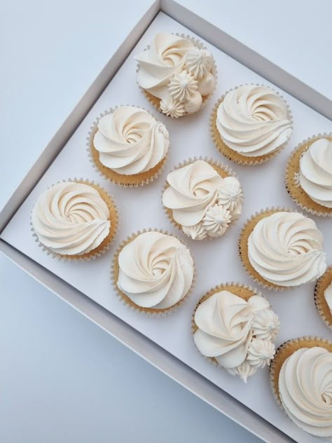 Bridal Cupcakes, White Wedding Cupcakes, Engagement Cupcakes, Anniversary Cupcakes, Elegant Cupcakes, Bridal Shower Cupcakes, Cupcake Decorating Tips, Cupcake Cake Designs, White Cupcakes