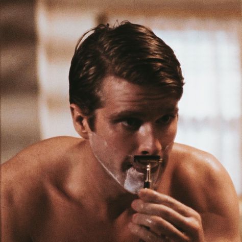 Cary Elwes The Crush, Cary Elwes 90s, The Crush 1993 Aesthetic, The Crush 1993, Crush Movie, Boy Pics, Cary Elwes, Hd Icons, The Crush