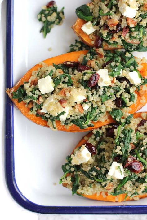 Quinoa And Spinach, Stuffed Sweet Potatoes, Stuffed Sweet Potato Healthy, Make Ahead Lunches, Nutrition Guide, Quinoa Recipes, Sweet Potato Recipes, How To Cook Quinoa, Roasted Sweet Potatoes