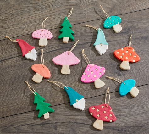 Homemade Christmas Ornaments, Easy Ornaments, Easy Christmas Ornaments, Salt Dough Ornaments, Dough Ornaments, Unicorn Ornaments, Easy Christmas Decorations, Diy Ornaments, Clay Ornaments