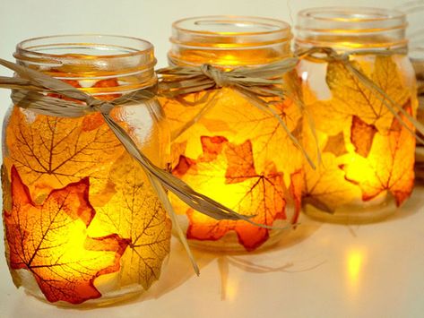 Allow the warm colors of autumn leaves to shine throughout your home with these easy DIY candle holders. Maple Leaf Mason Jars, Leaf Mason Jar Candle, Fall Mason Jar Crafts, Autumn Leaves Craft, Leaf Candle Holder, Mason Jar Candle Holders, Fall Mason Jars, Fun Fall Crafts, Jar Candle Holder