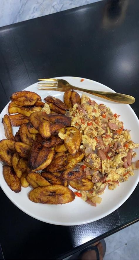 Fried Plantain, Pasta With Shrimp, Nigeria Food, Rasta Pasta, African Recipes Nigerian Food, Simple Pasta, Jerk Seasoning, Night Food, Nigerian Food