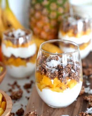 Tropical Breakfast, Breakfast Parfait, Parfait Breakfast, Nonfat Greek Yogurt, Day Dreaming, Beach Getaway, Smoothie Ingredients, Breakfast Smoothie, Plain Greek Yogurt