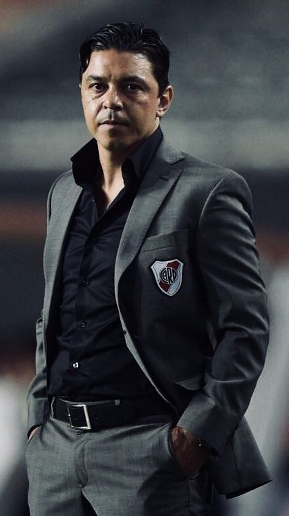 Marcelo Gallardo (River Plate) Gallardo River, Nate River, River Phoenix, Best Football Players, River Plate, Carp, Lionel Messi, Football Players, Kayaking