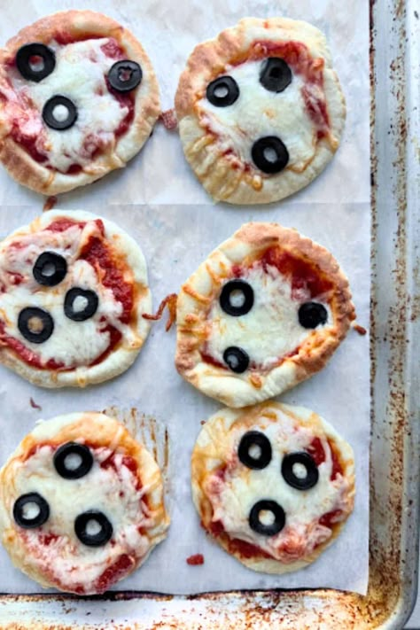 Greek Yogurt Pizza Dough Pizza Dough With Greek Yogurt, Gluten Free Greek Yogurt Pizza Dough, Greek Yogurt Pizza Crust 2 Ingredients, Pizza Dough Greek Yogurt 3 Ingredients, Greek Yogurt Pizza Dough, Two Ingredient Pizza Dough Greek Yogurt, Greek Yogurt Pizza, Pizza Lunchable, Yogurt Pizza