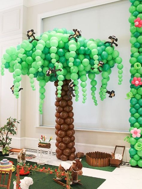 Safari Balloon, Jungle Balloons, Jungle Theme Birthday Party, Jungle Safari Baby Shower, Balloon Tree, Wild Birthday Party, Jungle Theme Birthday, Balloon Pictures, Balloon Crafts